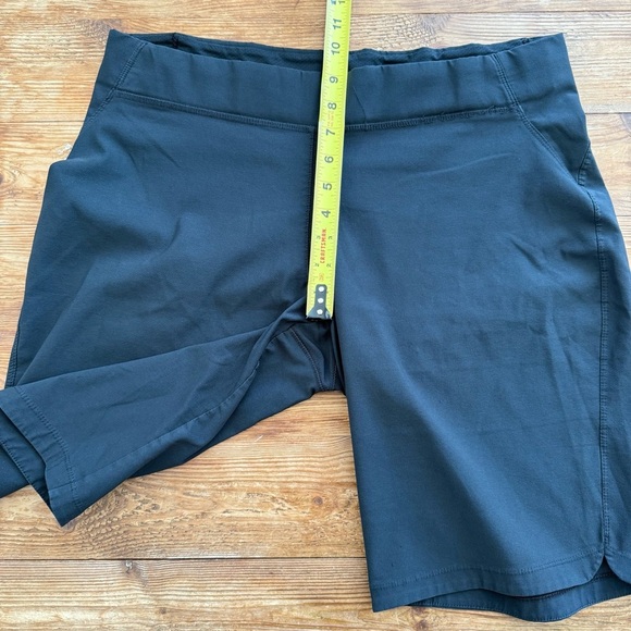 Columbia Women's Black Performance Athletic Workout Gym Stretch Shorts XL‎ GUC - Picture 5 of 9